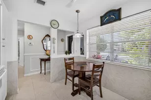127 Lake Gloria Dr, West Palm Beach, FL 33411 - Photo 10