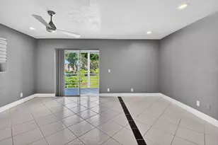 624 Flanders Dr, Delray Beach, FL 33484 - Photo 14