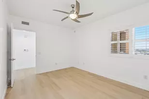 2650 Lake Shore Dr, Riviera Beach, FL 33404 - Photo 12