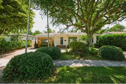 610 NE 16th Terrace, Fort Lauderdale, FL 33304 - Photo 2