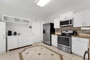 2264 Salerno Cir, Weston, FL 33327 - Photo 6