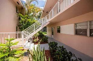 18081 SE Country Club Dr, Jupiter, FL 33469 - Photo 1