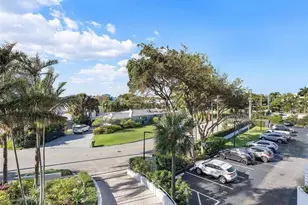 11930 N Bayshore Dr, North Miami, FL 33181 - Photo 24