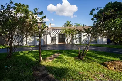 5100 SW 104th Avenue, Cooper City, FL 33328 - Photo 4