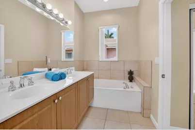 9954 Boynton Gardens Way, Boynton Beach, FL 33437 - Photo 14