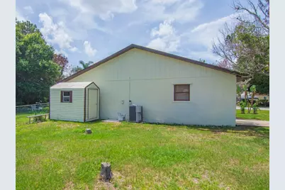 4065 46th Lane, Vero Beach, FL 32967 - Photo 4