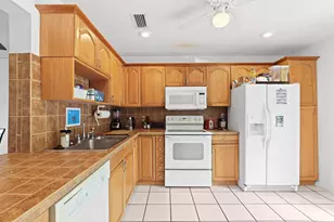 12970 Dartford Trail, Wellington, FL 33414 - Photo 10