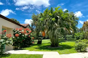 21952 Cypress Dr, Boca Raton, FL 33433 - Photo 2