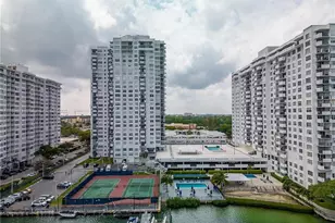 2780 NE 183rd St, Aventura, FL 33160 - Photo 26