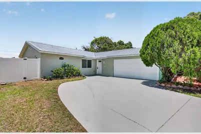 2190 SW Kail Street, Port Saint Lucie, FL 34984 - Photo 2