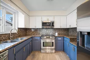 2611 NE 16th St, Pompano Beach, FL 33062 - Photo 14