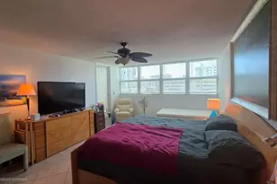 100 Golden Isles Dr, Hallandale Beach, FL 33009 - Photo 20