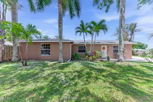 9159 Honeywell Rd, Lake Worth, FL 33467 - Photo 1