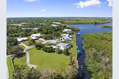 1515 SW Pendarvis Court, Palm City, FL 34990 - Photo 1
