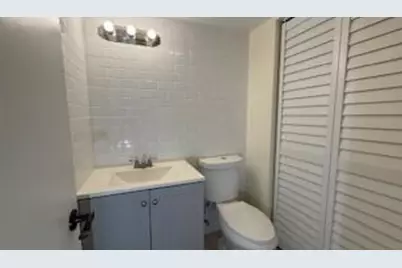 100 Stratford H, West Palm Beach, FL 33417 - Photo 14