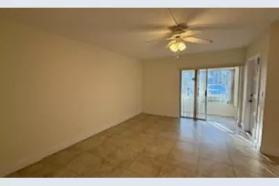 100 Stratford H, West Palm Beach, FL 33417 - Photo 8