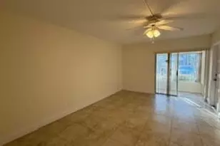 100 Stratford H, West Palm Beach, FL 33417 - Photo 8
