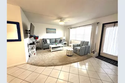 131 Oakridge J #131, Deerfield Beach, FL 33442 - Photo 2
