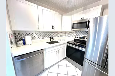 131 Oakridge J #131, Deerfield Beach, FL 33442 - Photo 8