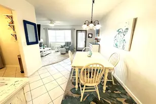 131 Oakridge J, Deerfield Beach, FL 33442 - Photo 6