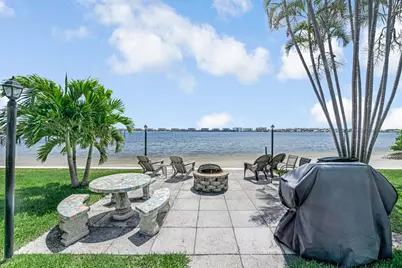 1430 S Lakeside Drive #22, Lake Worth Beach, FL 33460 - Photo 1