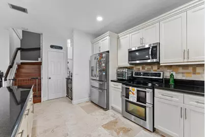 2670 NW 123rd Drive, Coral Springs, FL 33065 - Photo 10