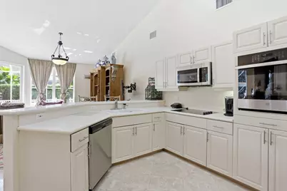 7821 Dorchester Road, Boynton Beach, FL 33472 - Photo 16