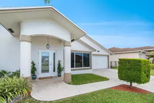 1128 Hatteras Cir, Greenacres, FL 33413 - Photo 4