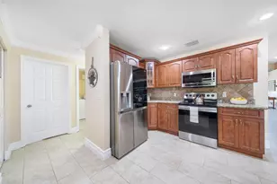 1128 Hatteras Cir, Greenacres, FL 33413 - Photo 18
