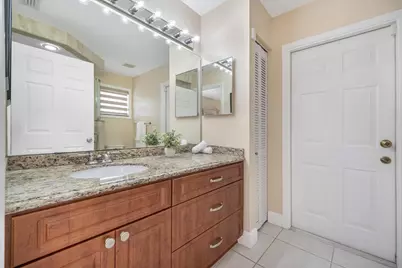 1128 Hatteras Circle, Greenacres, FL 33413 - Photo 26