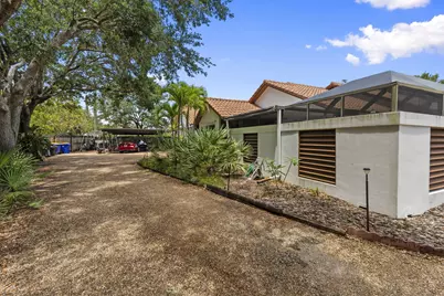 4873 SE Bayshore Terrace, Stuart, FL 34997 - Photo 8