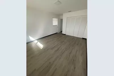 411 SE 10th Street #5, Hallandale Beach, FL 33009 - Photo 12