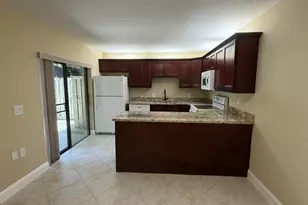 2407 24th Ln, Palm Beach Gardens, FL 33418 - Photo 2