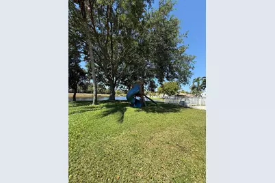 6031 Wedgewood Village Circle, Greenacres, FL 33463 - Photo 8