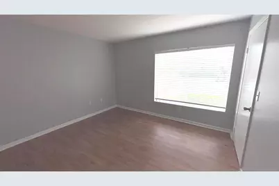815 W Boynton Beach Boulevard #11-107, Boynton Beach, FL 33426 - Photo 10