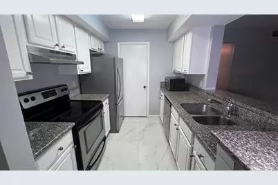 815 W Boynton Beach Boulevard #11-107, Boynton Beach, FL 33426 - Photo 2