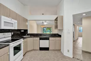 7243 S Devon Dr, Tamarac, FL 33321 - Photo 4