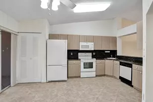 7243 S Devon Dr, Tamarac, FL 33321 - Photo 6