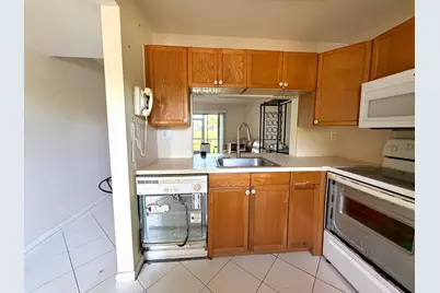 2793 NW 104th Avenue #106, Sunrise, FL 33322 - Photo 6