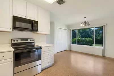 2022 Collier Avenue, Lake Worth, FL 33461 - Photo 18