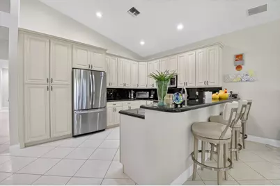 11786 Caracas Boulevard, Boynton Beach, FL 33437 - Photo 10