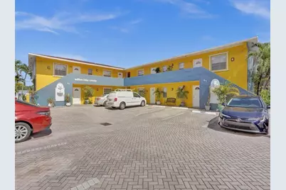 51 NE 24th Street #4, Wilton Manors, FL 33305 - Photo 2