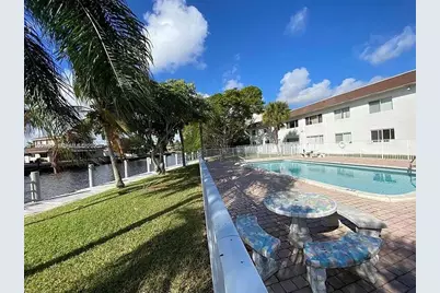 151 SE 6th Avenue #3, Pompano Beach, FL 33060 - Photo 2
