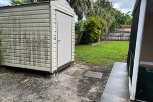 3851 NW 4th Pl, Lauderhill, FL 33311 - Photo 18