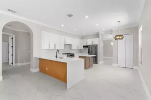 1324 Beacon Cir, Wellington, FL 33414 - Photo 12