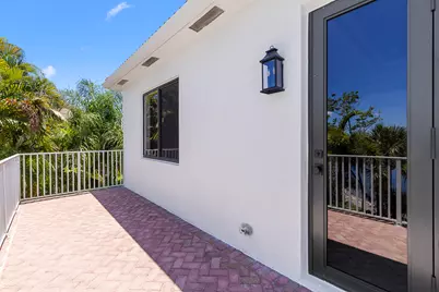 1324 Beacon Circle, Wellington, FL 33414 - Photo 32