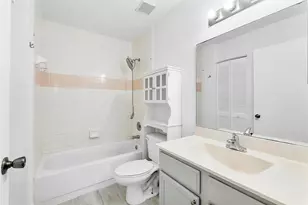 3562 NW 91st Ln, Sunrise, FL 33351 - Photo 4