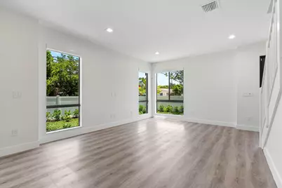341 SW 16th Court, Fort Lauderdale, FL 33315 - Photo 10