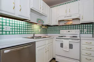 21 Pine Arbor Ln, Vero Beach, FL 32962 - Photo 8