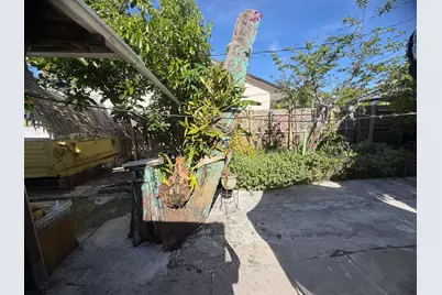 2926 Hiawatha Avenue, West Palm Beach, FL 33409 - Photo 10